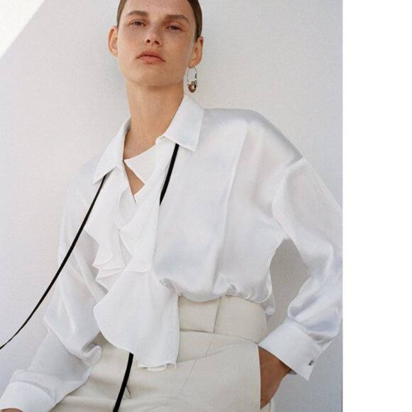 NWT Zara Satin Like Pirate Blouse Size Medium - Picture 1 of 8